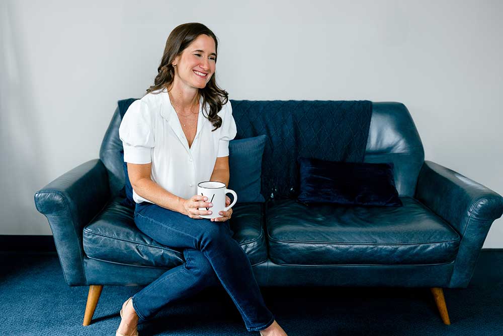 Vanessa-wearing-white-tops